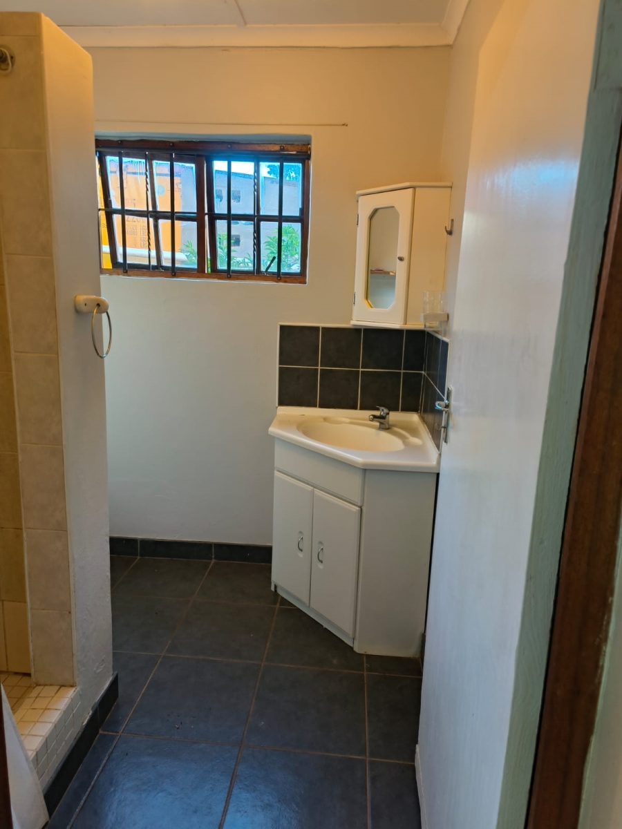 To Let 2 Bedroom Property for Rent in Claridge KwaZulu-Natal
