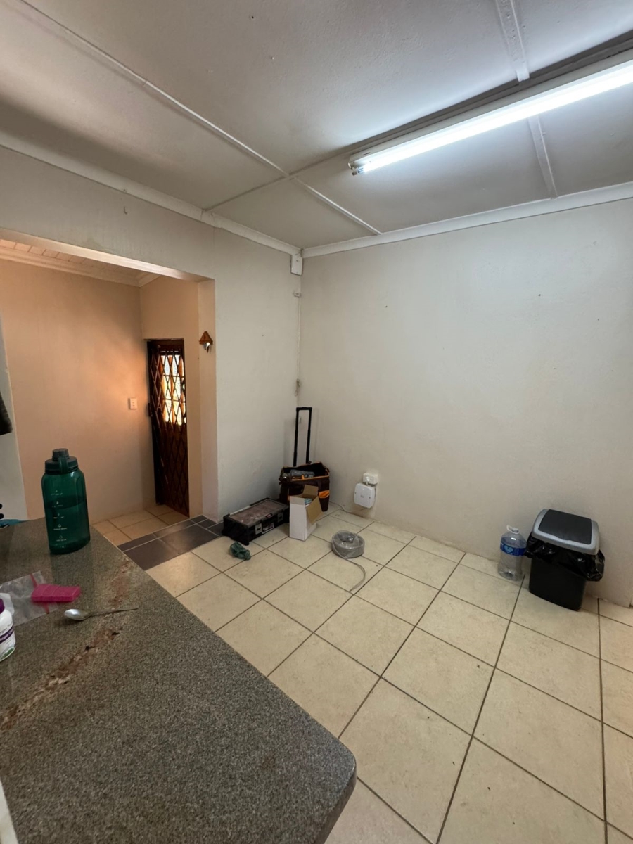 To Let 2 Bedroom Property for Rent in Claridge KwaZulu-Natal