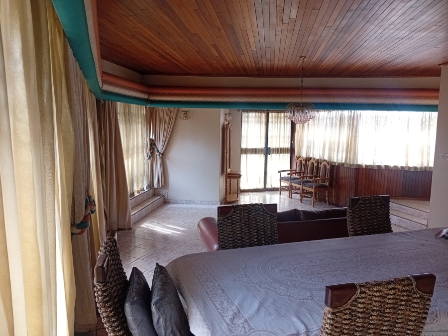 7 Bedroom Property for Sale in Isipingo Hills KwaZulu-Natal