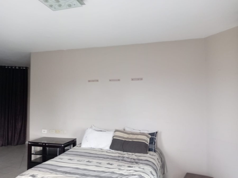 7 Bedroom Property for Sale in Isipingo Hills KwaZulu-Natal