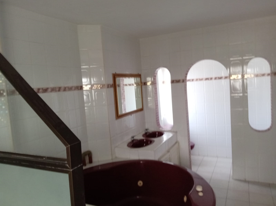7 Bedroom Property for Sale in Isipingo Hills KwaZulu-Natal
