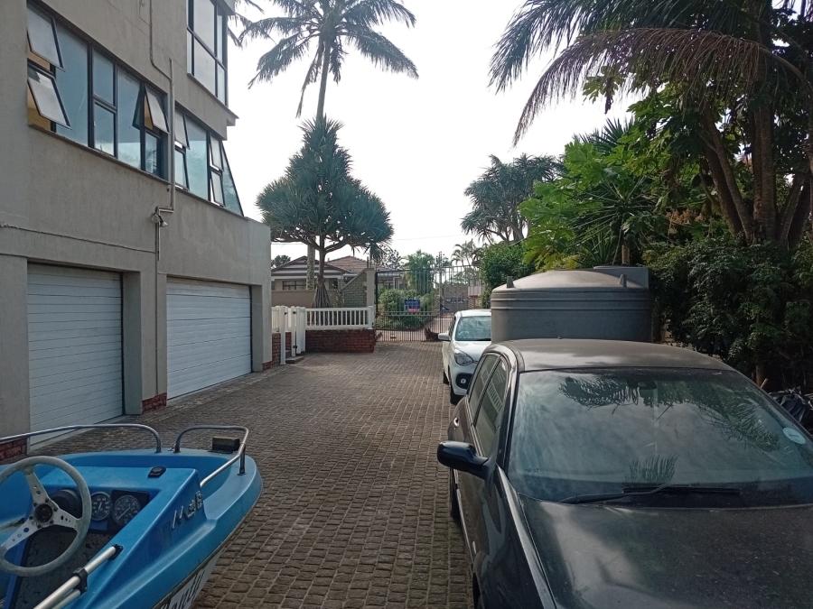 7 Bedroom Property for Sale in Isipingo Hills KwaZulu-Natal
