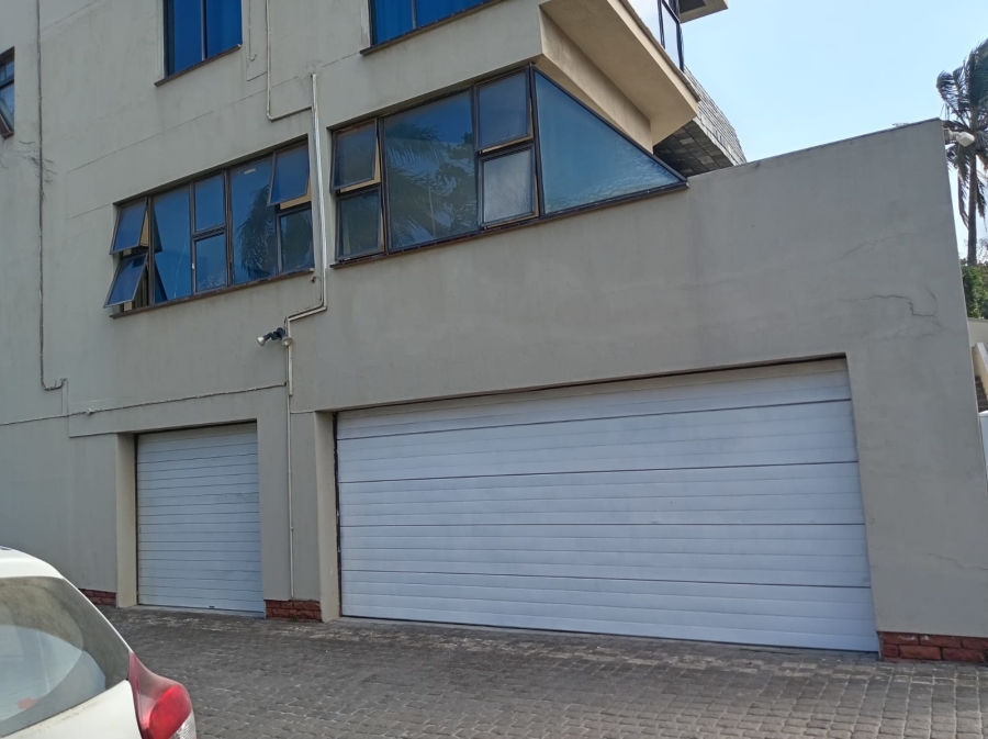 7 Bedroom Property for Sale in Isipingo Hills KwaZulu-Natal
