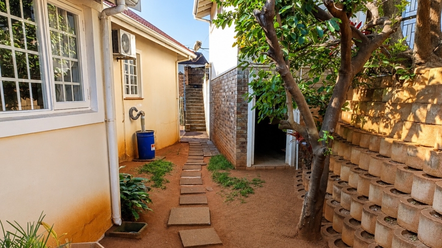 6 Bedroom Property for Sale in Durban North KwaZulu-Natal