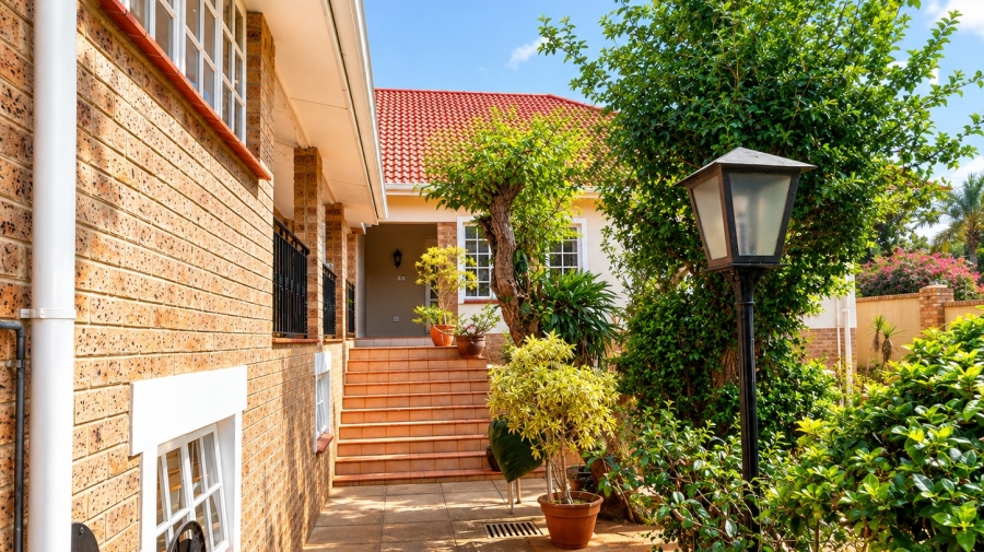 6 Bedroom Property for Sale in Durban North KwaZulu-Natal