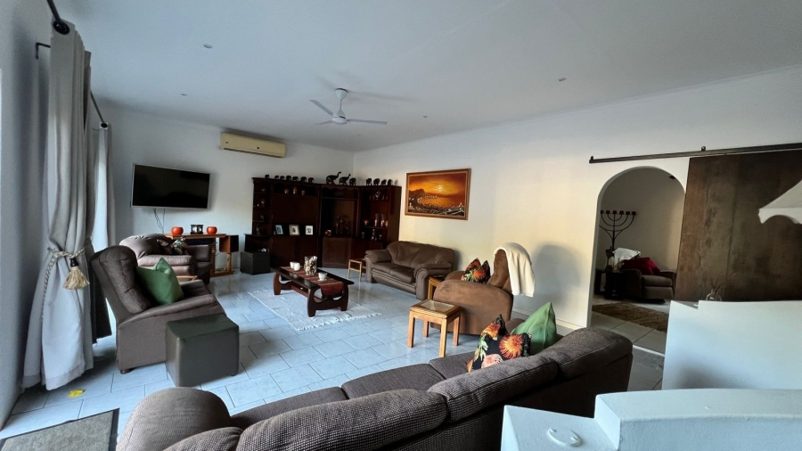 4 Bedroom Property for Sale in Brighton Beach KwaZulu-Natal