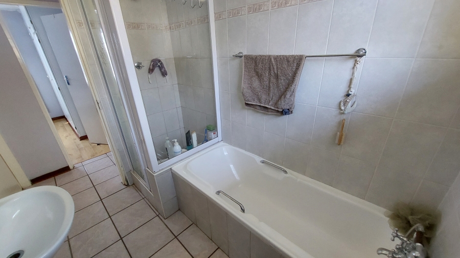 2 Bedroom Property for Sale in Lincoln Meade KwaZulu-Natal