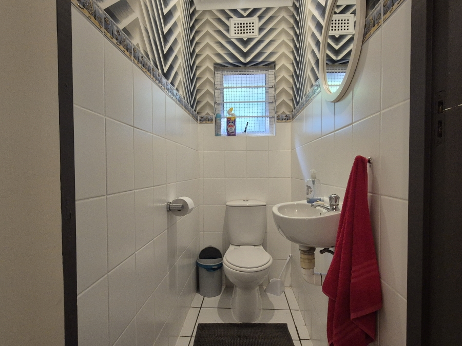 4 Bedroom Property for Sale in Westbrook KwaZulu-Natal