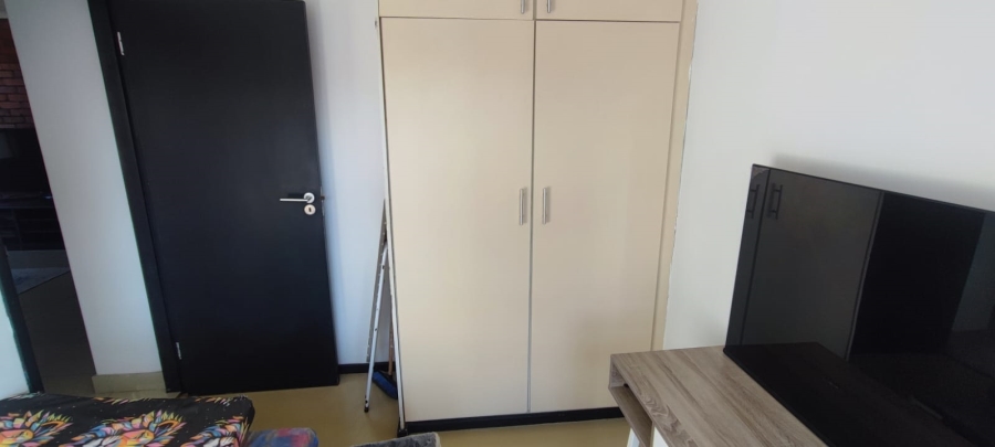 2 Bedroom Property for Sale in Essenwood KwaZulu-Natal