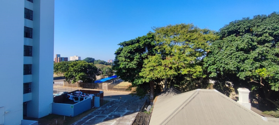 2 Bedroom Property for Sale in Essenwood KwaZulu-Natal