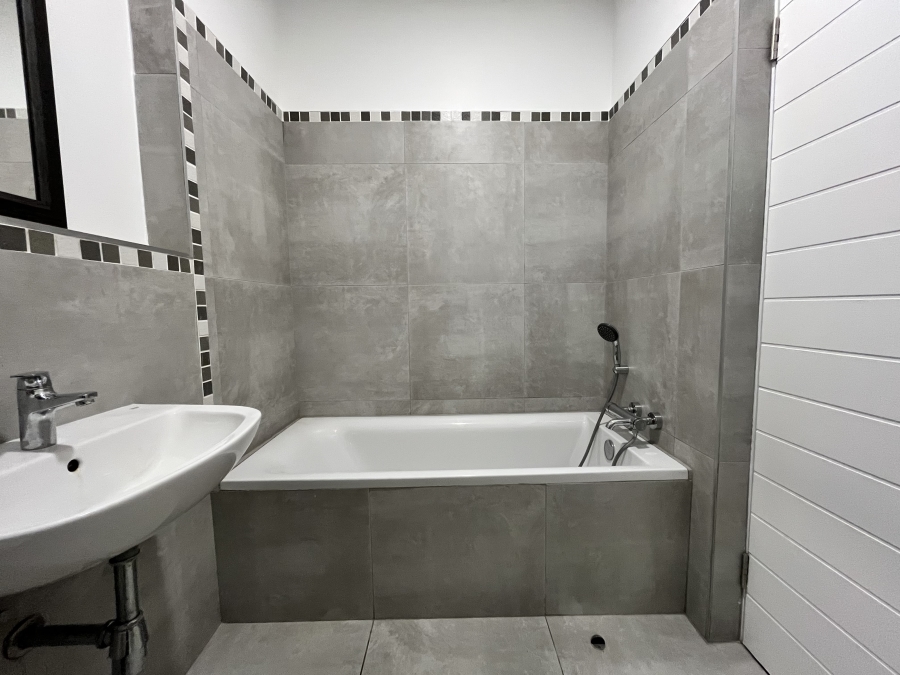 2 Bedroom Property for Sale in Umhlanga Ridge KwaZulu-Natal