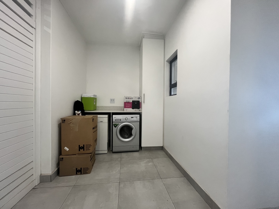 2 Bedroom Property for Sale in Umhlanga Ridge KwaZulu-Natal