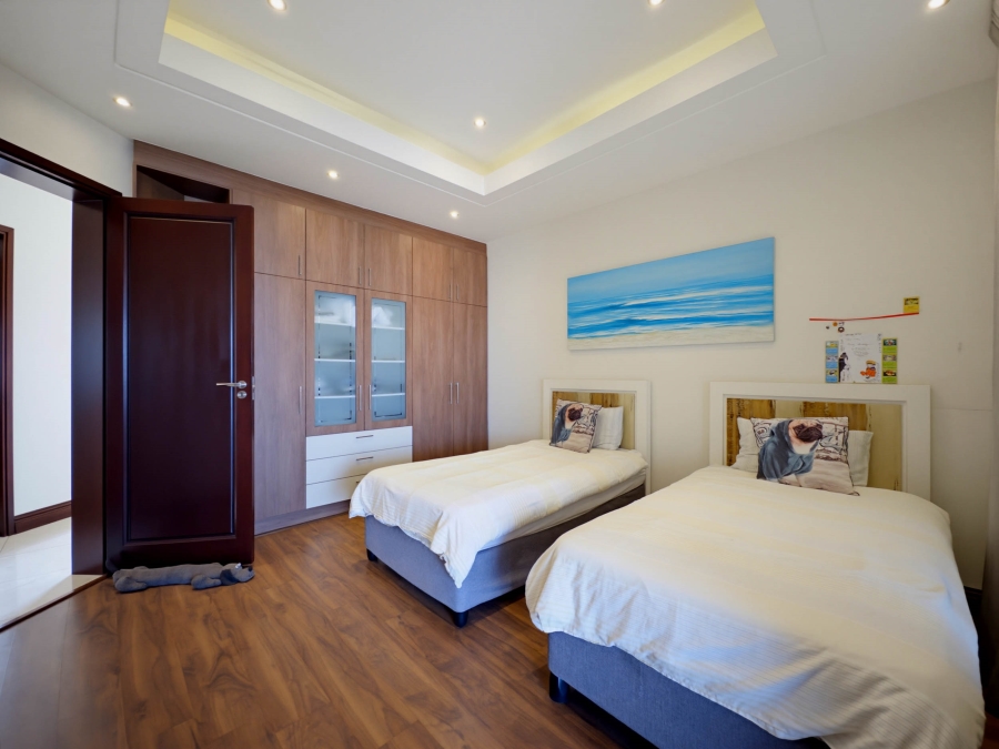 5 Bedroom Property for Sale in Ballito Central KwaZulu-Natal
