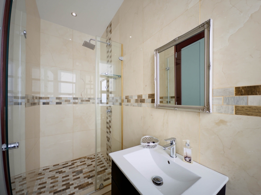 5 Bedroom Property for Sale in Ballito Central KwaZulu-Natal