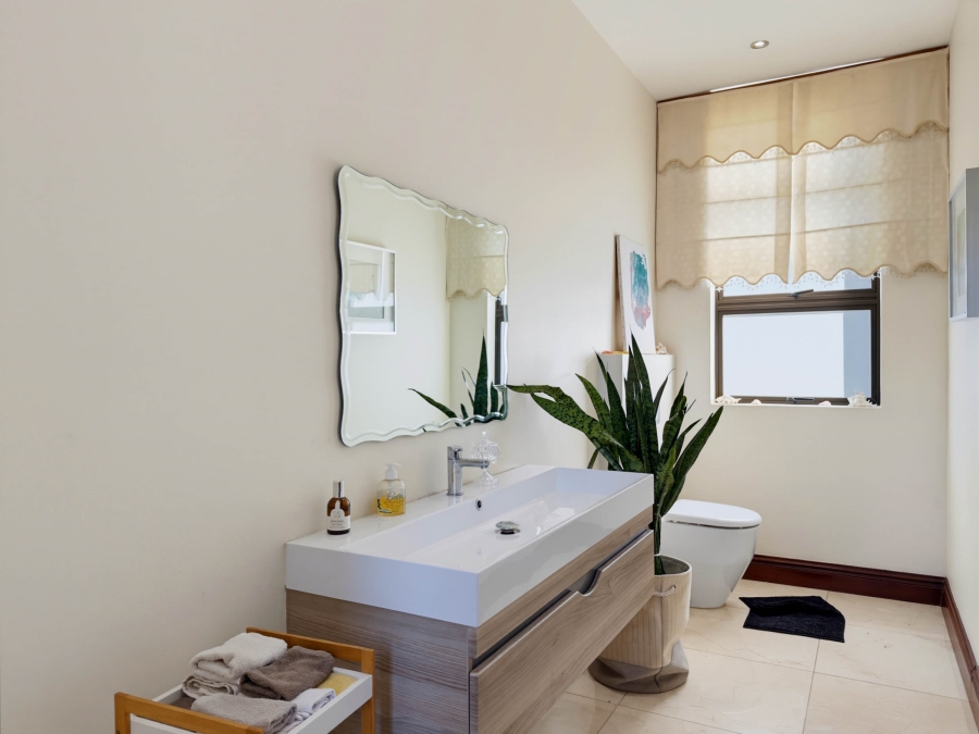 5 Bedroom Property for Sale in Ballito Central KwaZulu-Natal