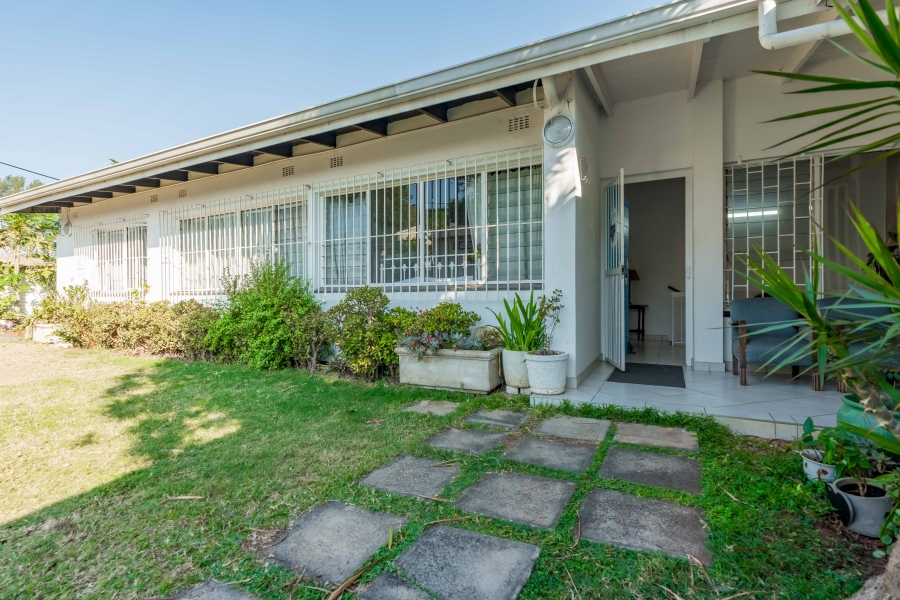 6 Bedroom Property for Sale in Glenmore KwaZulu-Natal