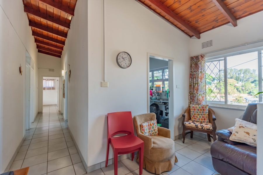 6 Bedroom Property for Sale in Glenmore KwaZulu-Natal
