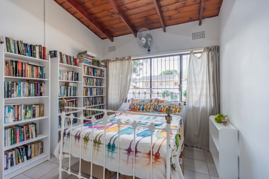 6 Bedroom Property for Sale in Glenmore KwaZulu-Natal