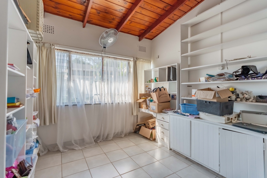 6 Bedroom Property for Sale in Glenmore KwaZulu-Natal