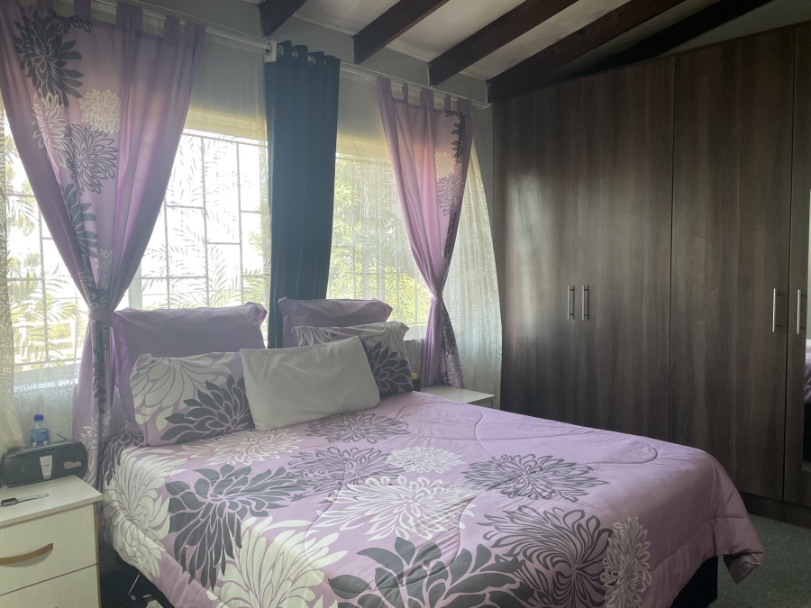 3 Bedroom Property for Sale in Montclair KwaZulu-Natal