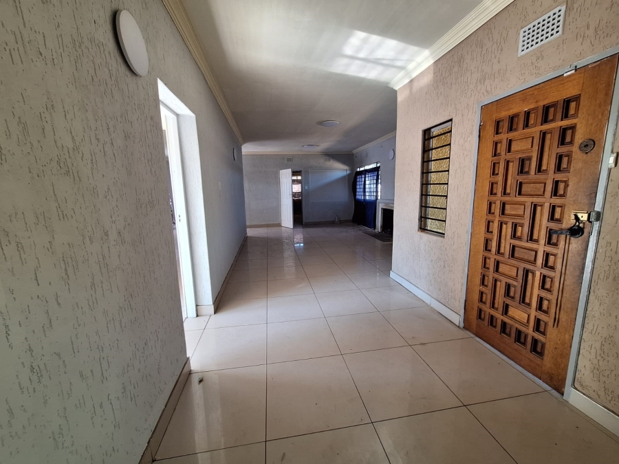 To Let 4 Bedroom Property for Rent in Newcastle KwaZulu-Natal