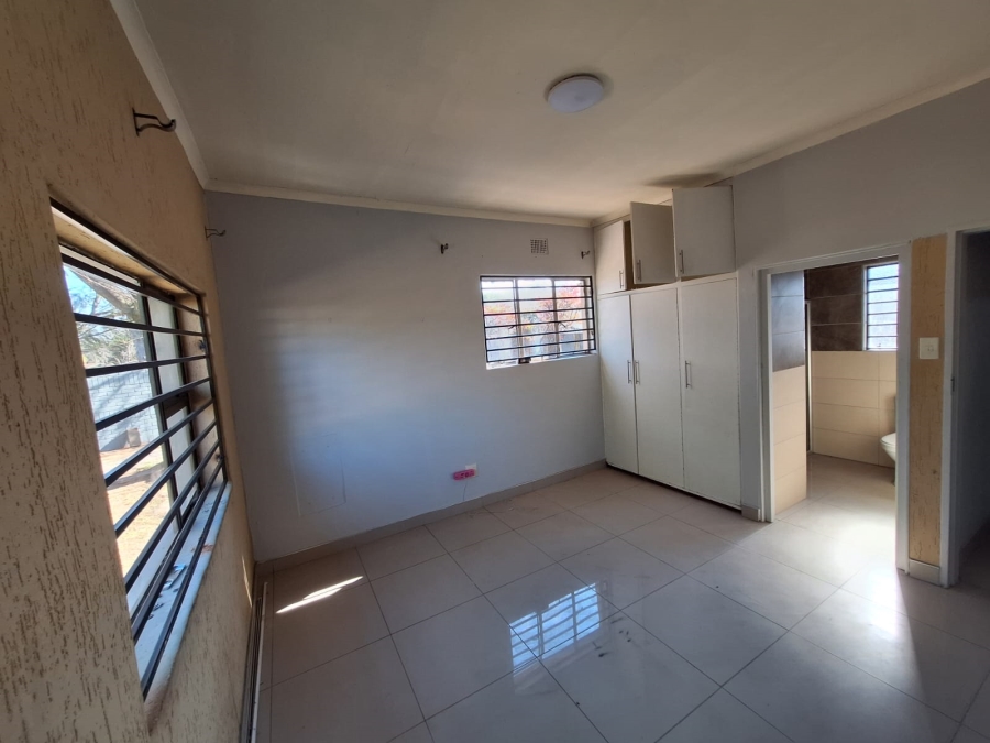 To Let 4 Bedroom Property for Rent in Newcastle KwaZulu-Natal