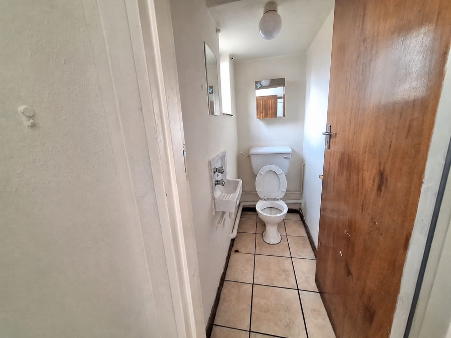 To Let 2 Bedroom Property for Rent in Huttenheights KwaZulu-Natal