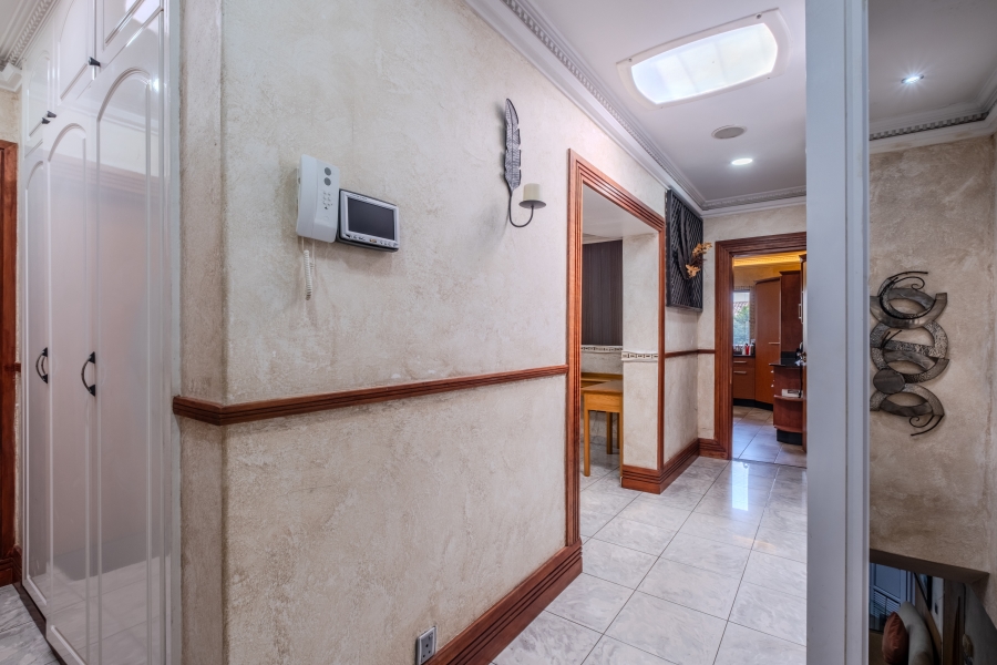 4 Bedroom Property for Sale in La Lucia KwaZulu-Natal
