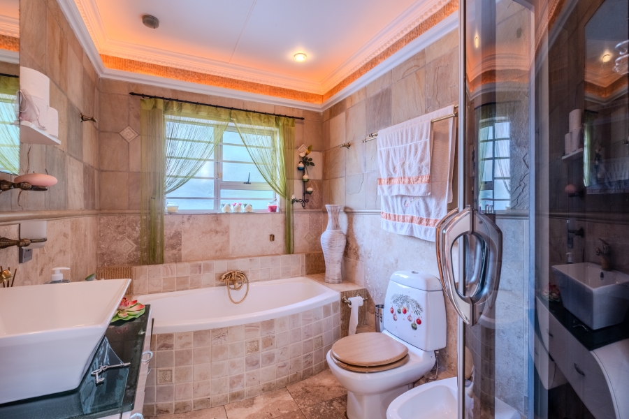 4 Bedroom Property for Sale in La Lucia KwaZulu-Natal
