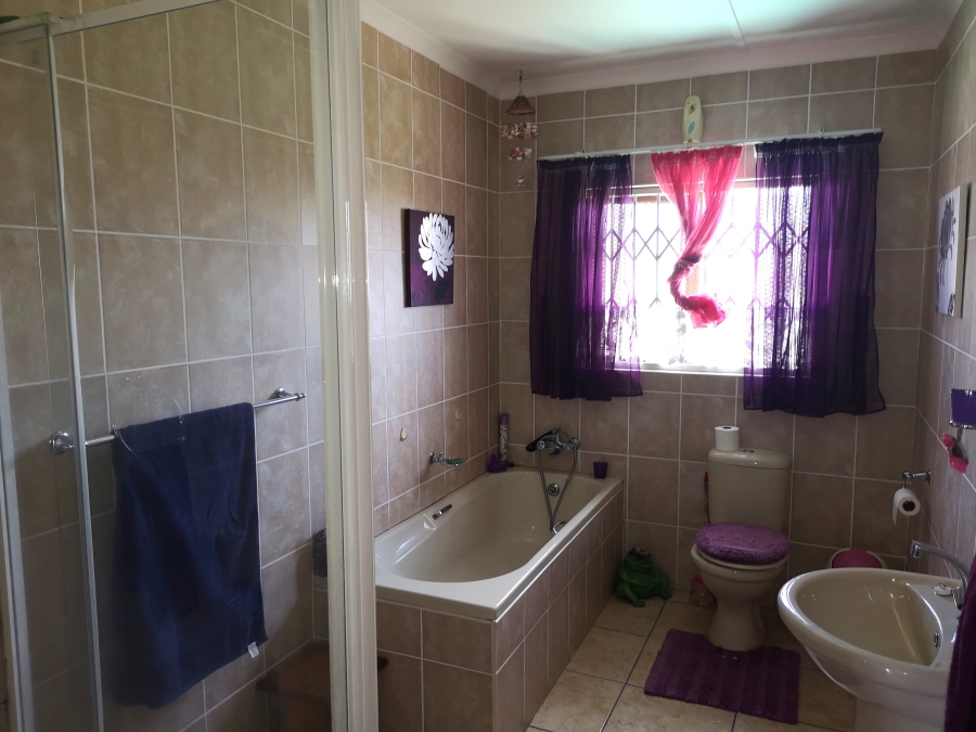 To Let 6 Bedroom Property for Rent in Veld En Vlei KwaZulu-Natal