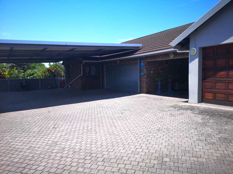 To Let 6 Bedroom Property for Rent in Veld En Vlei KwaZulu-Natal