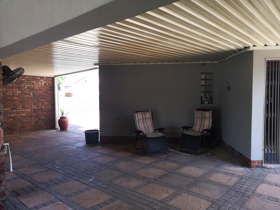To Let 6 Bedroom Property for Rent in Veld En Vlei KwaZulu-Natal