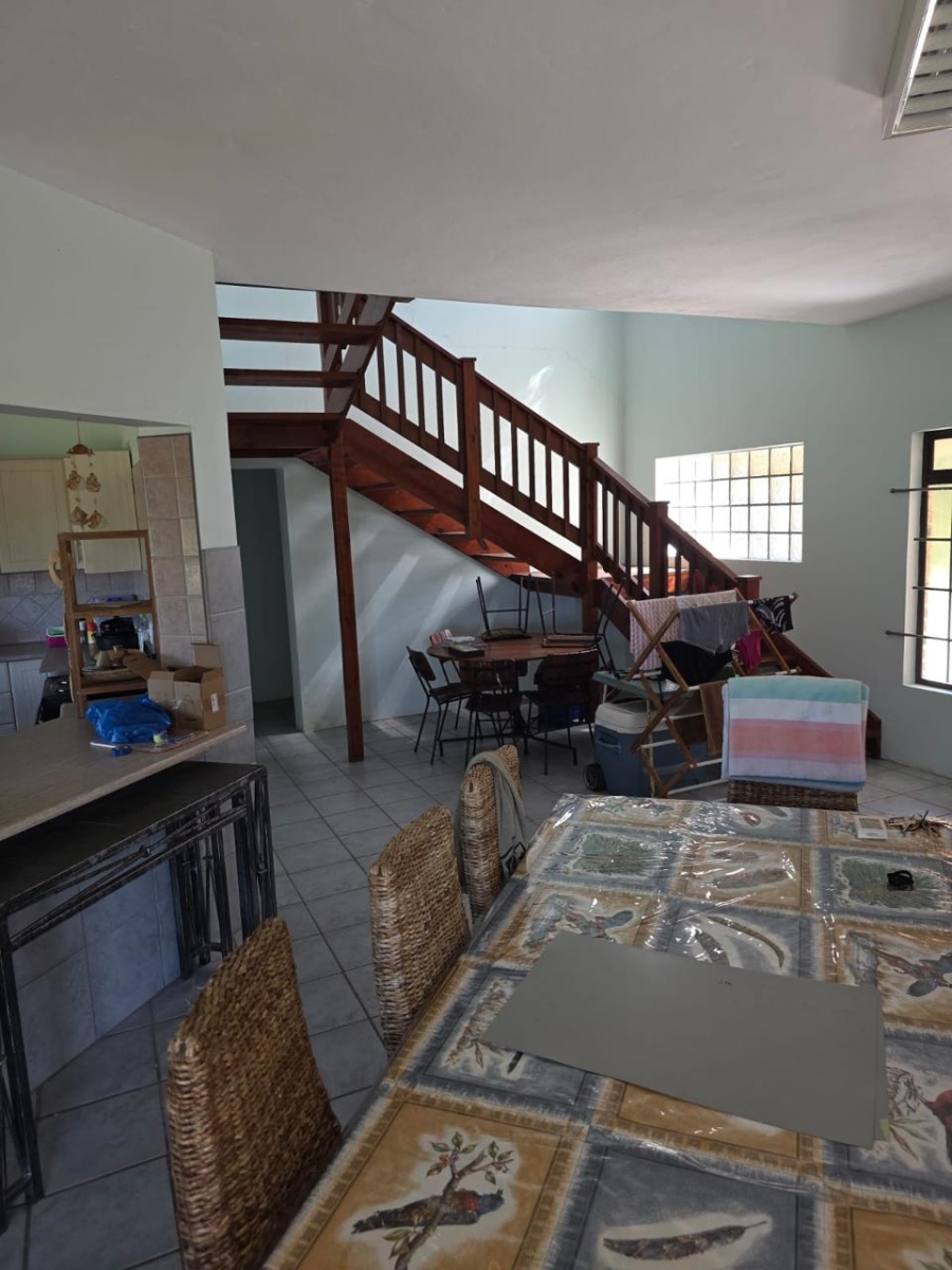 6 Bedroom Property for Sale in Tugela Mouth KwaZulu-Natal