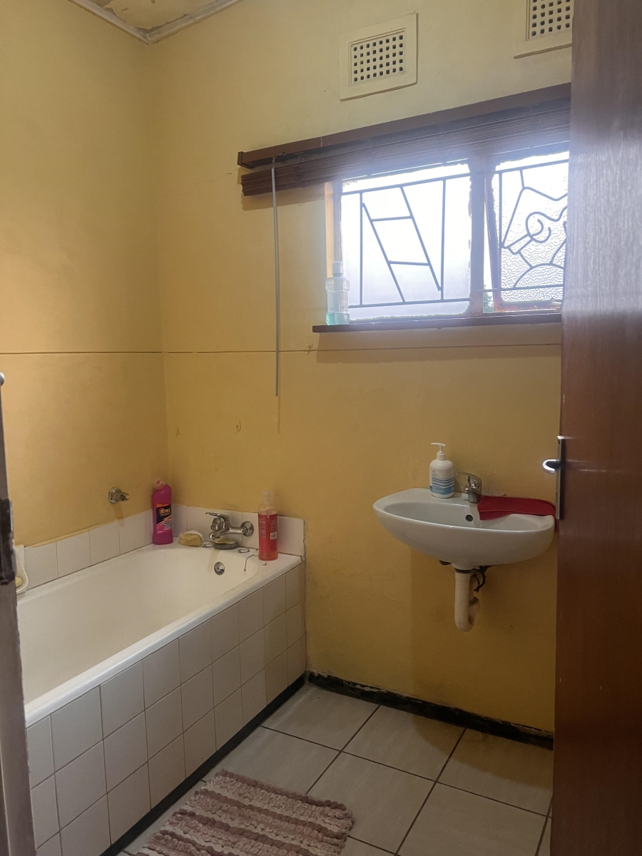 To Let 3 Bedroom Property for Rent in Grange KwaZulu-Natal