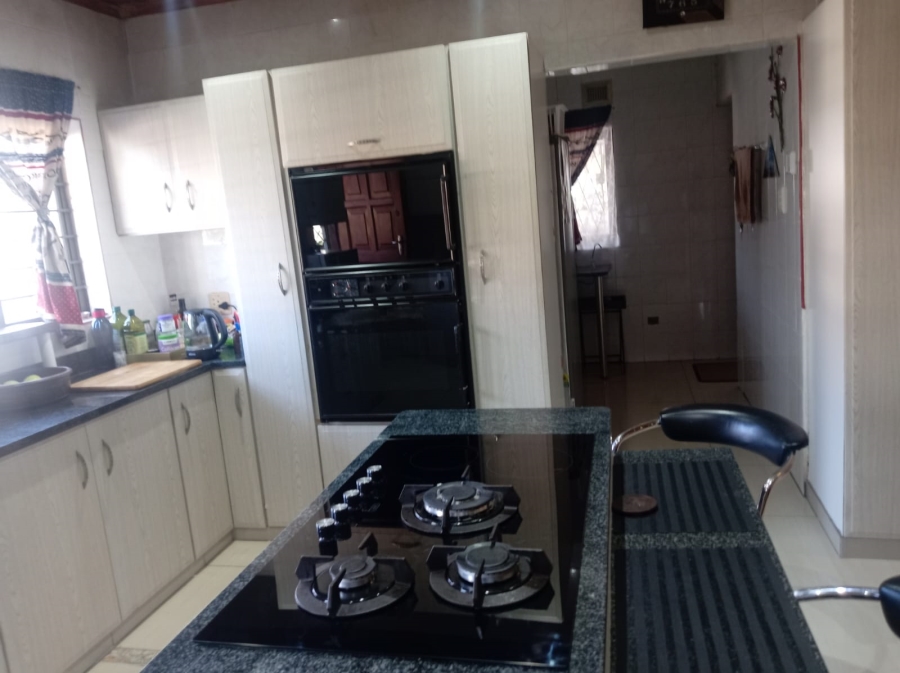 4 Bedroom Property for Sale in Naidooville KwaZulu-Natal