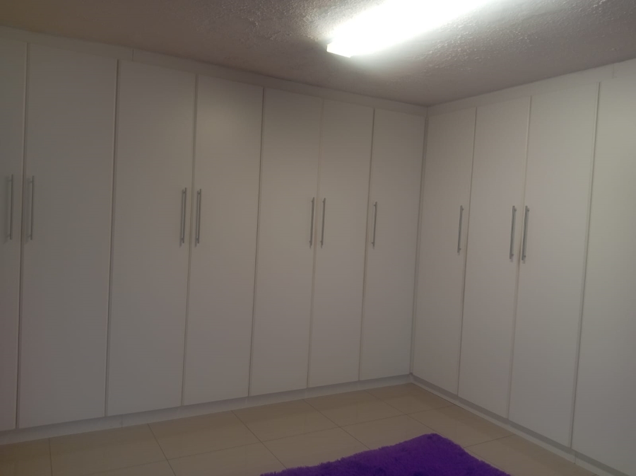 4 Bedroom Property for Sale in Naidooville KwaZulu-Natal