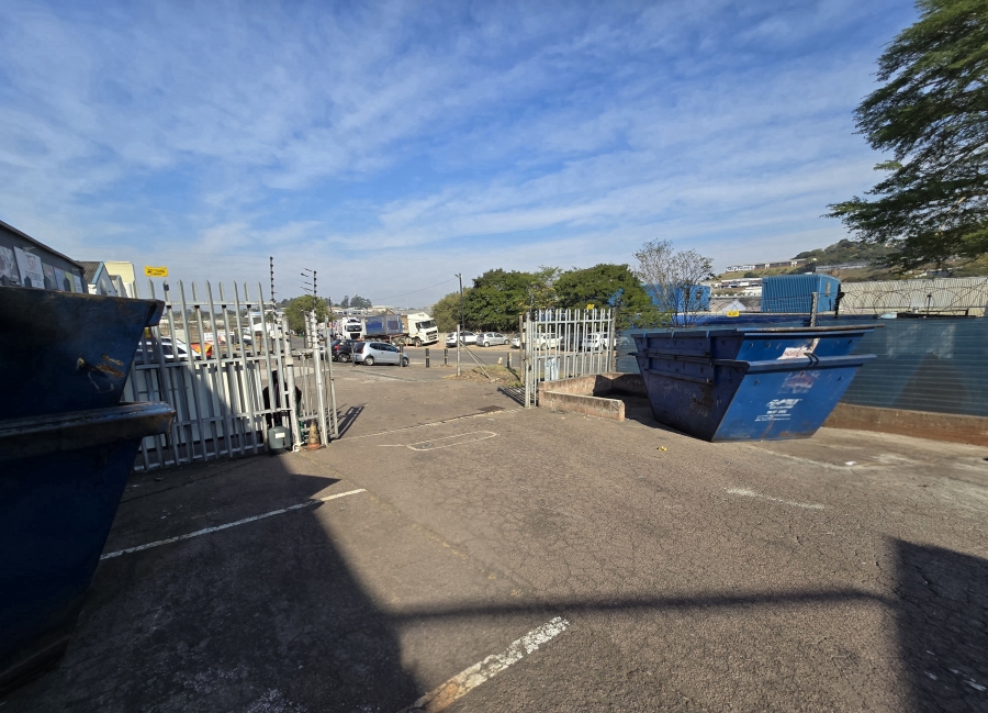 To Let Commercial Property for Rent in Westmead KwaZulu-Natal
