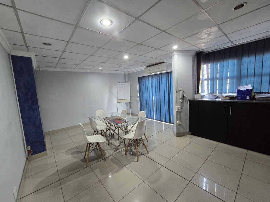 To Let Commercial Property for Rent in Westmead KwaZulu-Natal
