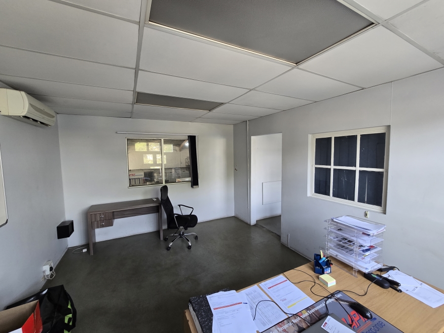 To Let Commercial Property for Rent in Westmead KwaZulu-Natal
