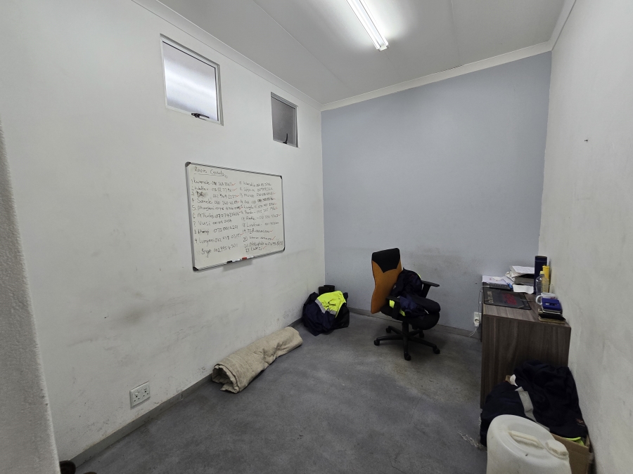 To Let Commercial Property for Rent in Westmead KwaZulu-Natal