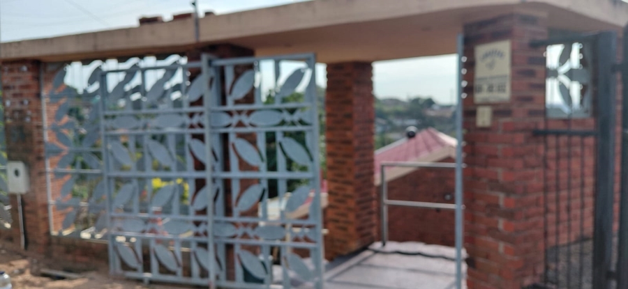 5 Bedroom Property for Sale in Reservoir Hills KwaZulu-Natal