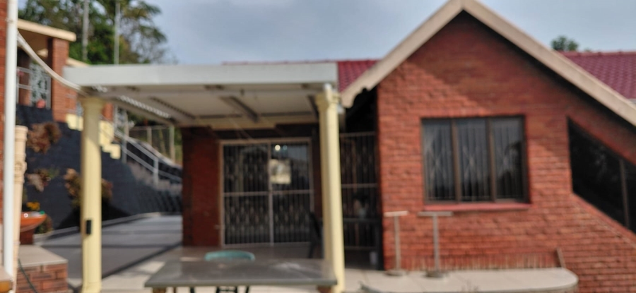 5 Bedroom Property for Sale in Reservoir Hills KwaZulu-Natal