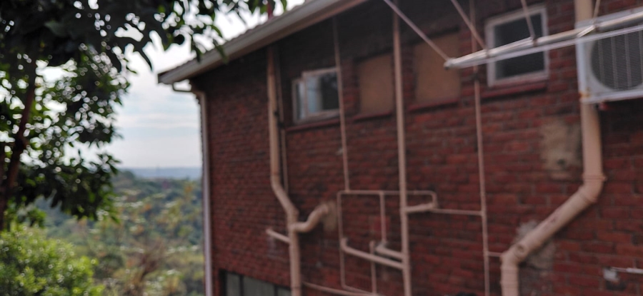 5 Bedroom Property for Sale in Reservoir Hills KwaZulu-Natal