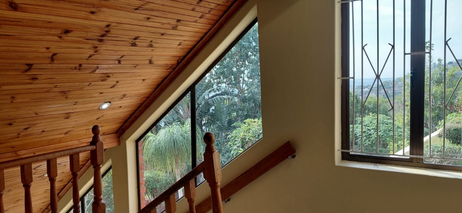 5 Bedroom Property for Sale in Reservoir Hills KwaZulu-Natal
