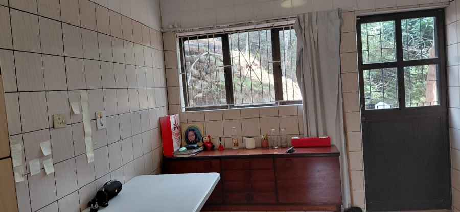 5 Bedroom Property for Sale in Reservoir Hills KwaZulu-Natal