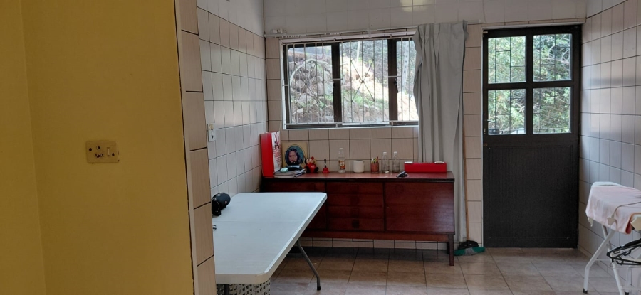 5 Bedroom Property for Sale in Reservoir Hills KwaZulu-Natal