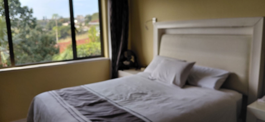 5 Bedroom Property for Sale in Reservoir Hills KwaZulu-Natal