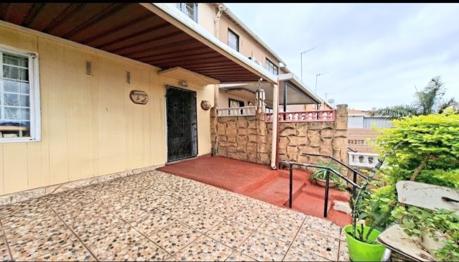 2 Bedroom Property for Sale in Lenham KwaZulu-Natal