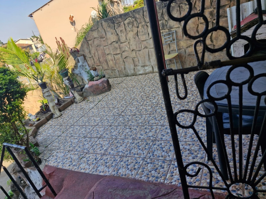 2 Bedroom Property for Sale in Lenham KwaZulu-Natal