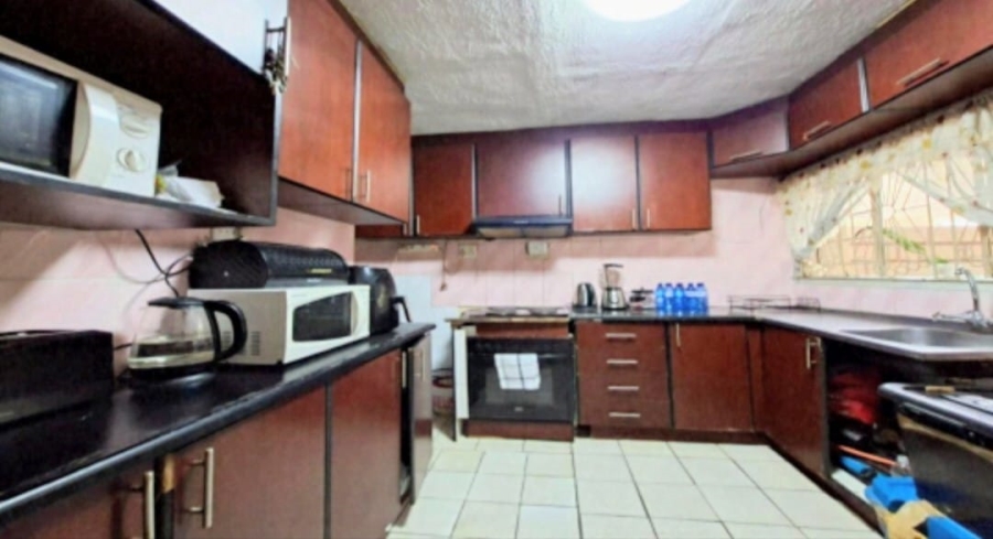 2 Bedroom Property for Sale in Lenham KwaZulu-Natal